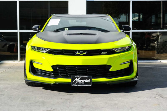 2020 Chevrolet Camaro 1SS, photo 2 of 10