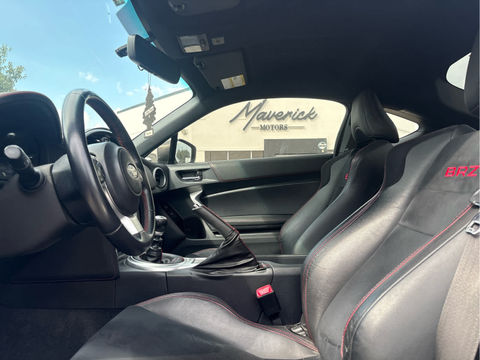 2018 Subaru BRZ Limited, photo 3 of 8