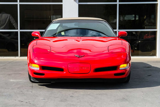 1999 Chevrolet Corvette, photo 2 of 10