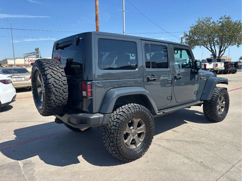 2018 Jeep Wrangler JK Unlimited Golden Eagle, photo 3 of 8