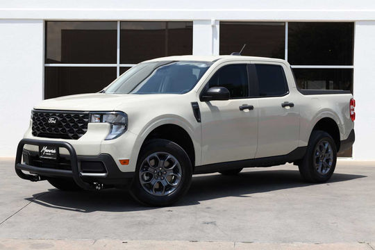 2025 Ford Maverick XLT, photo 1 of 10