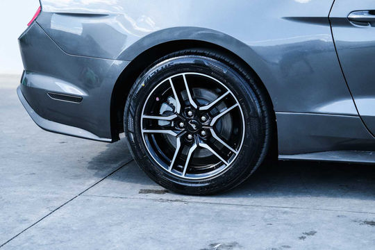 2020 Ford Mustang GT, photo 6 of 10