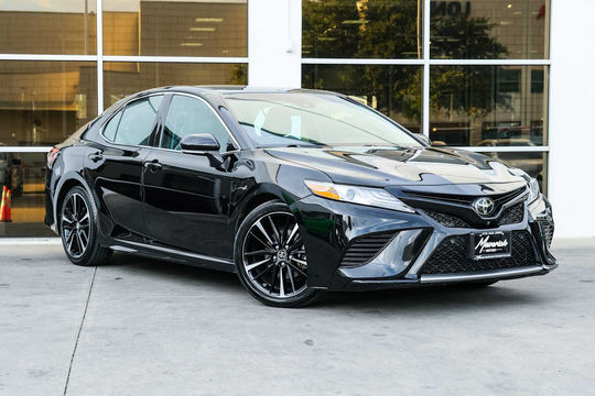 2018 Toyota Camry XSE V6, photo 6 of 10