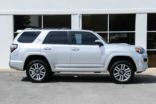 2022 Toyota 4Runner TRD Sport, photo 6 of 10