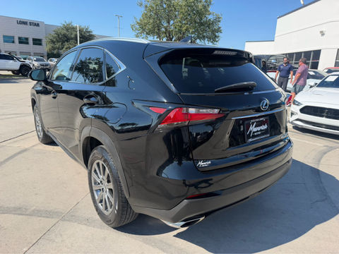 2015 Lexus NX 200t, photo 2 of 10