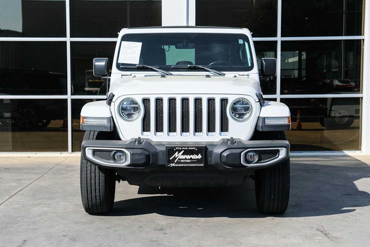 2020 Jeep Wrangler Unlimited Sahara, photo 2 of 10