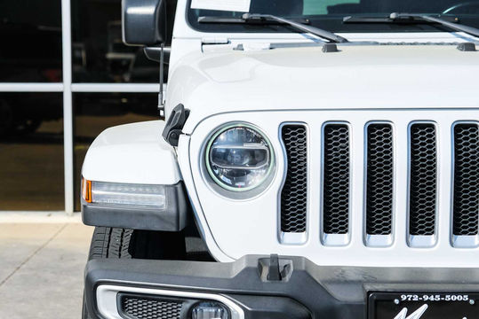 2020 Jeep Wrangler Unlimited Sahara, photo 3 of 10