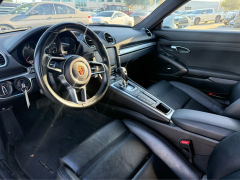 2018 Porsche 718 Cayman, photo 6 of 8
