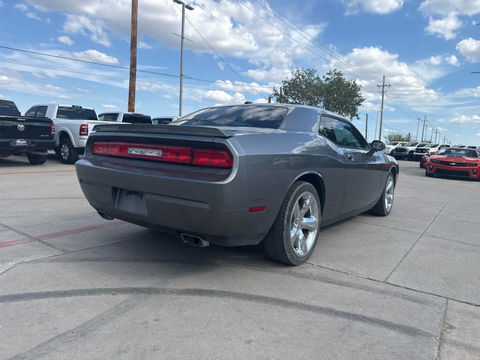2011 Dodge Challenger R/T, photo 3 of 8