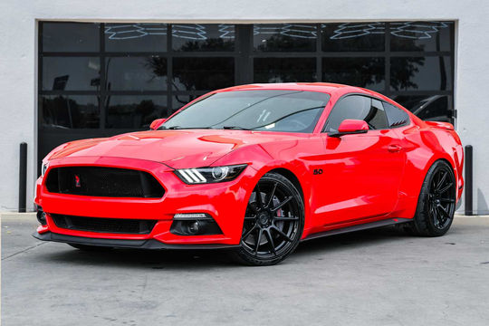 2015 Ford Mustang GT Premium, photo 1 of 10