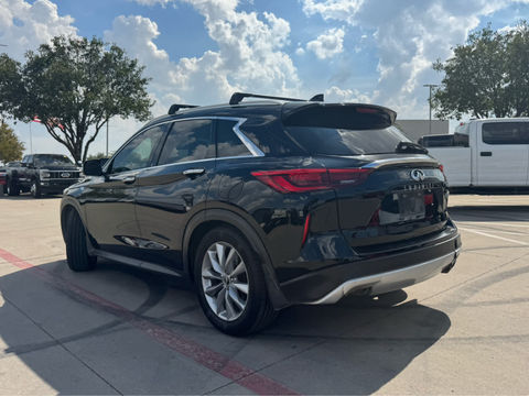 2019 INFINITI QX50 ESSENTIAL, photo 2 of 8