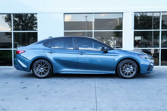 2025 Toyota Camry XSE, photo 6 of 10