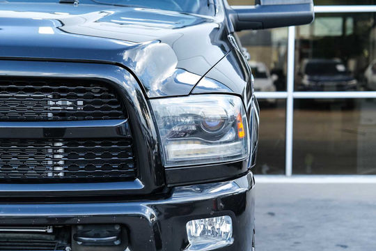 2015 Ram 3500 Laramie, photo 6 of 10