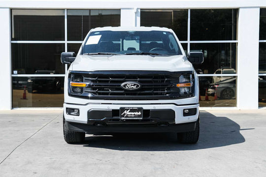 2024 Ford F-150 XLT, photo 2 of 10