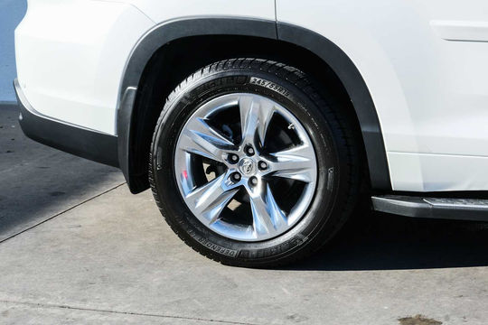 2015 Toyota Highlander Limited Platinum, photo 5 of 10