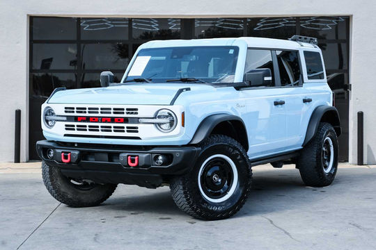 2023 Ford Bronco Heritage Limited Edition, photo 1 of 10