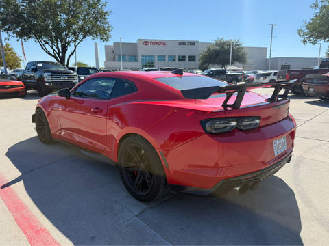 2019 Chevrolet Camaro ZL1, photo 2 of 8