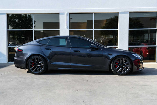 2024 Tesla Model S Plaid, photo 6 of 10