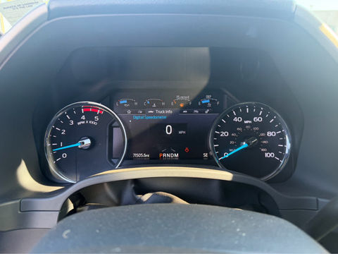 2022 Ford Super Duty F-250 Pickup LARIAT, photo 6 of 8