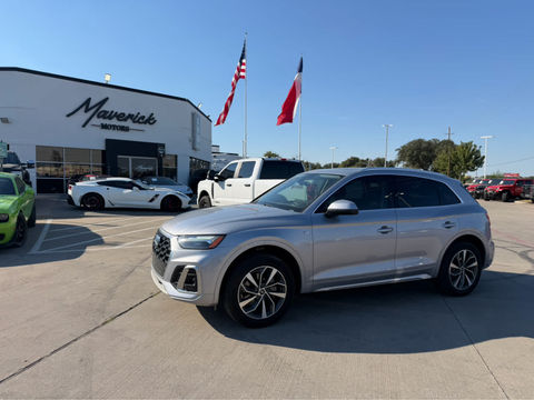 2022 Audi Q5 S line Premium Plus, photo 1 of 8