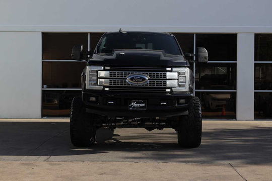 2019 Ford Super Duty F-250 Pickup Platinum, photo 5 of 10