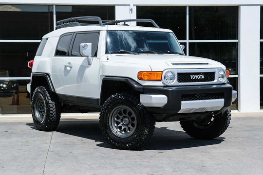 2013 Toyota FJ Cruiser, photo 5 of 10
