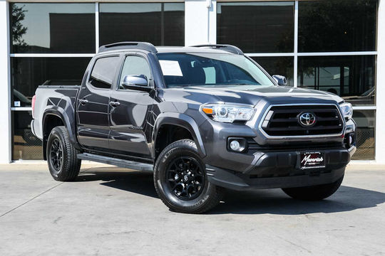 2022 Toyota Tacoma SR5, photo 5 of 10
