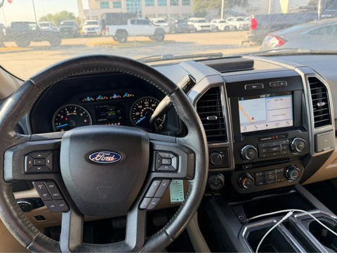 2017 Ford F-150 XLT, photo 6 of 8