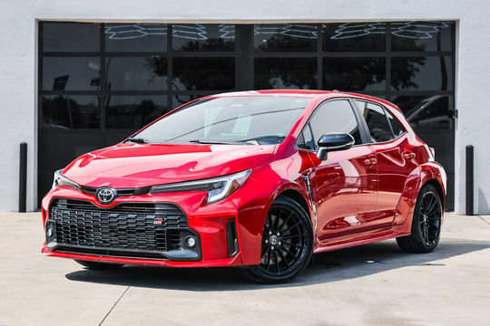 2023 Toyota GR Corolla Core, photo 1 of 10