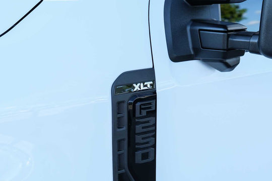 2024 Ford Super Duty F-250 Pickup XLT, photo 3 of 10