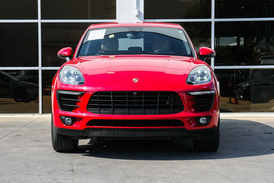 2018 Porsche Macan S, photo 2 of 10