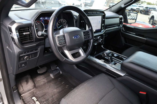 2022 Ford F-150 XLT, photo 3 of 10