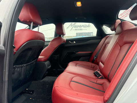 2024 Kia K5 GT-Line, photo 6 of 8