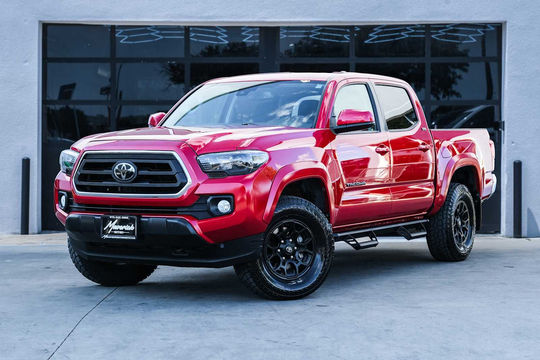 2022 Toyota Tacoma SR5, photo 1 of 10