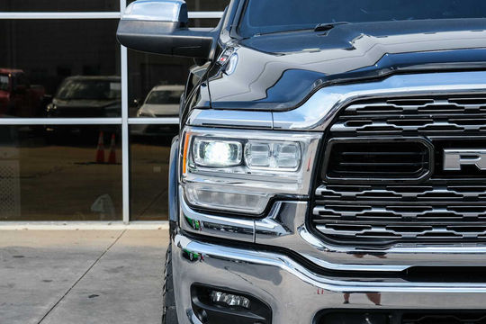 2020 Ram 3500 Limited · Diamond Black Crystal Pearlcoat, photo 6 of 10