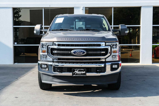 2022 Ford Super Duty F-250 Pickup LARIAT, photo 3 of 10