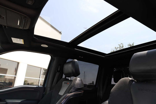 2023 Ford F-150 Raptor, photo 4 of 10
