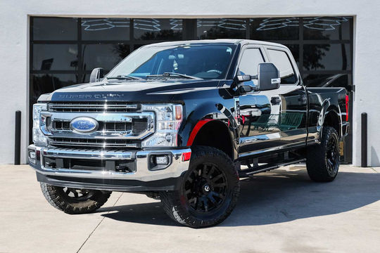 2022 Ford Super Duty F-250 Pickup XLT · Agate Black, photo 1 of 10