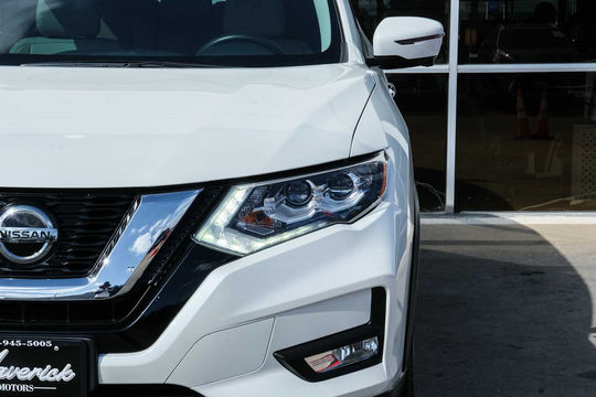 2019 Nissan Rogue SL, photo 4 of 10