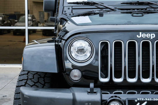 2018 Jeep Wrangler JK Unlimited Sahara, photo 3 of 10