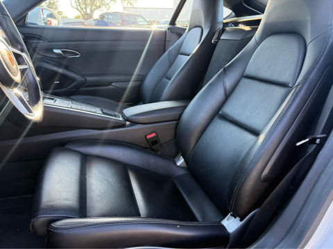 2018 Porsche 718 Cayman, photo 5 of 8