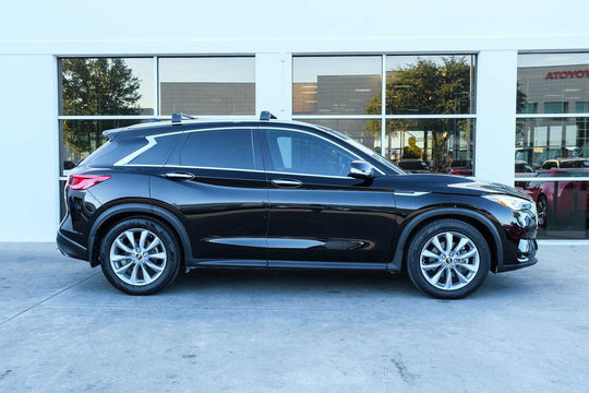 2019 INFINITI QX50 ESSENTIAL, photo 6 of 10
