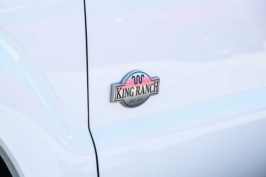 2015 Ford Super Duty F-350 DRW Pickup King Ranch, photo 5 of 10