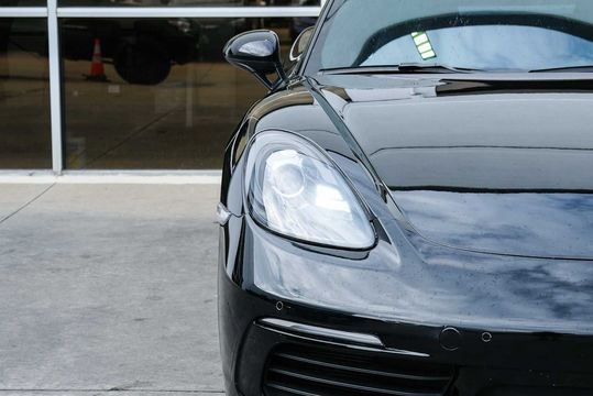 2019 Porsche 718 Cayman, photo 4 of 10