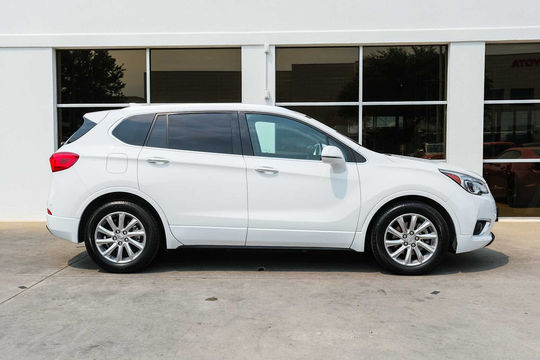 2020 Buick Envision Essence, photo 6 of 10