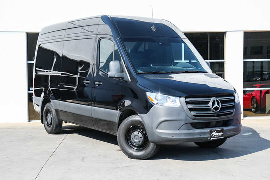 2024 Mercedes-Benz Sprinter Cargo Van 2500 Standard Roof 4-Cyl Diesel HO, photo 5 of 10