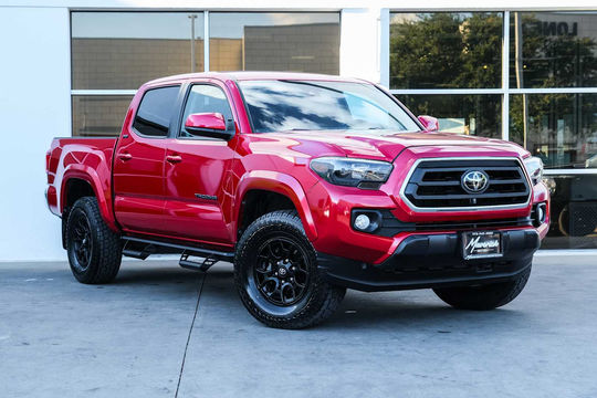 2022 Toyota Tacoma SR5, photo 5 of 10