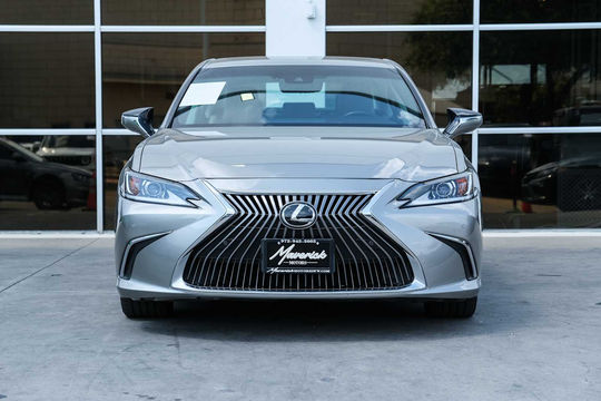 2019 Lexus ES 350, photo 3 of 10