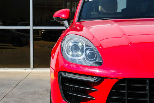 2018 Porsche Macan S, photo 3 of 10