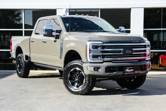 2026 Ford Super Duty F-250 Pickup Platinum, photo 6 of 10